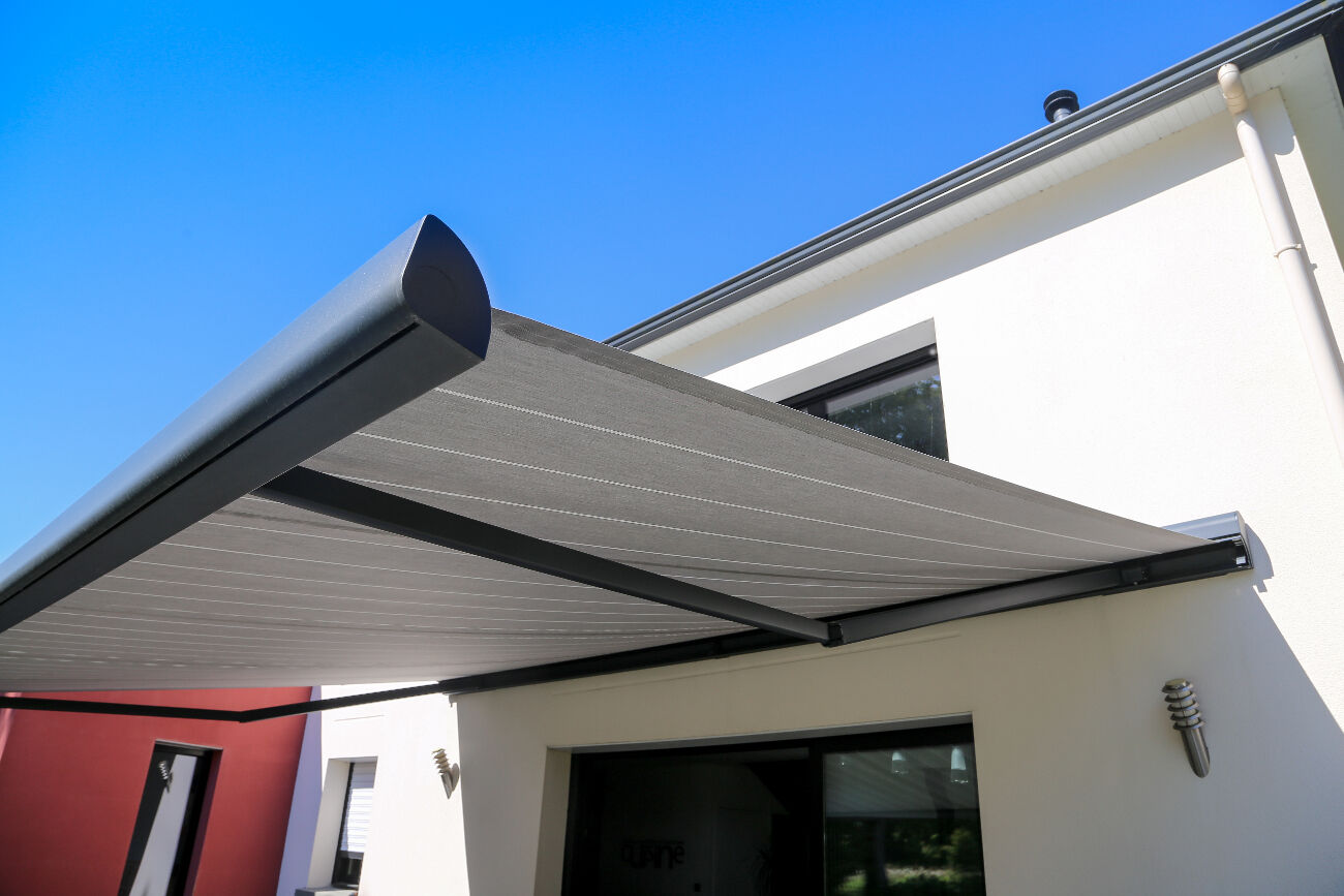 Installation store banne