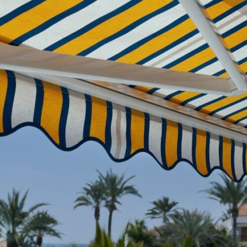 comment-nettoyer-un-store banne nettoyer toile store banne
