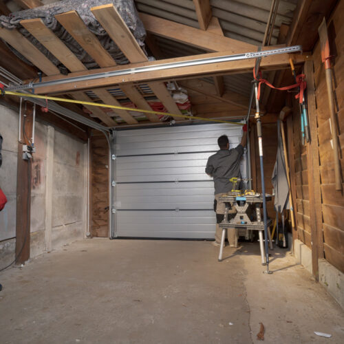 Isoler bas de porte de garage basculante1 Isoler bas de porte de garage basculante